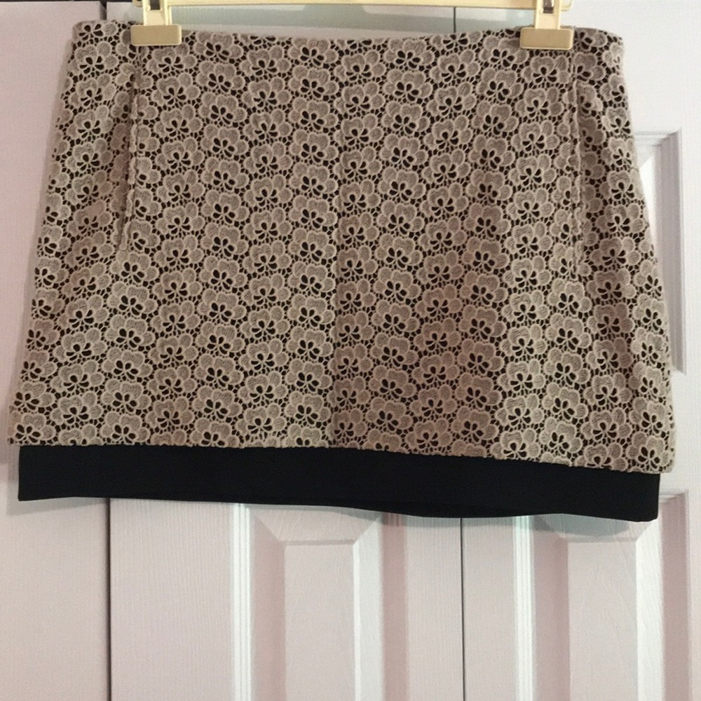 Diane von Furstenberg mini skirt Size 12